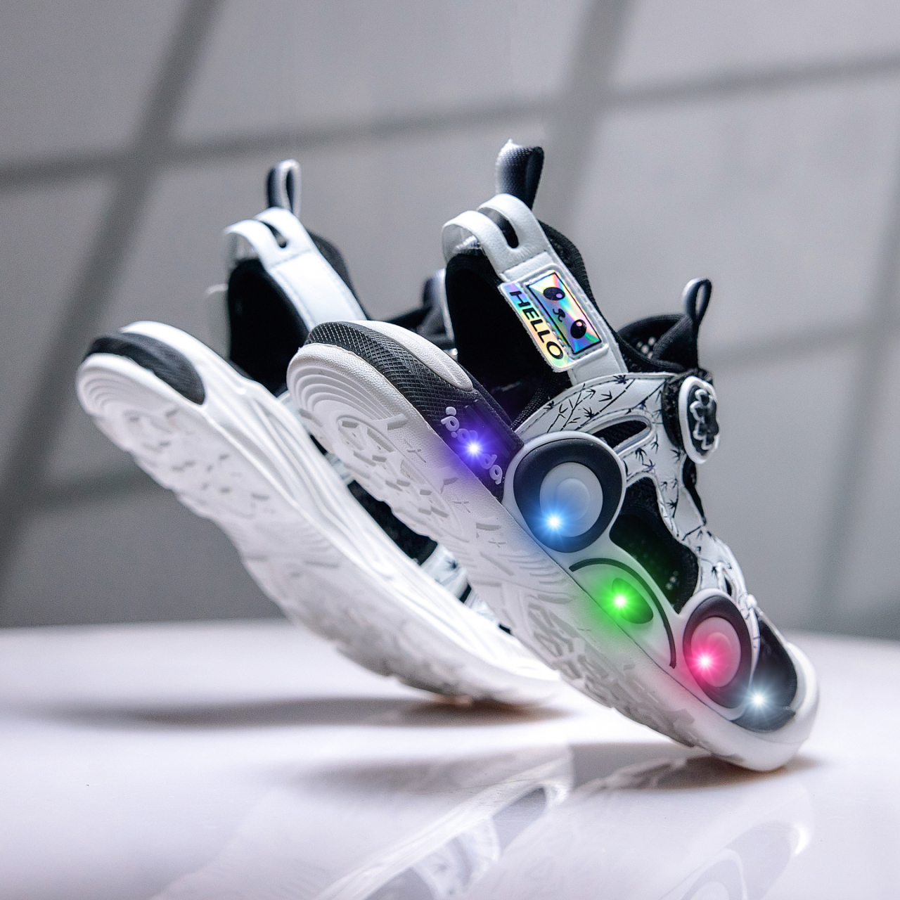 Kids Panda Cartoon Light Up Ca - Velcro Strap Sandal avis et prix