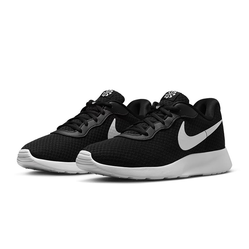 Nike Tanjun Comfortable, Versa - Men'S Shoes Nike Black avis et prix